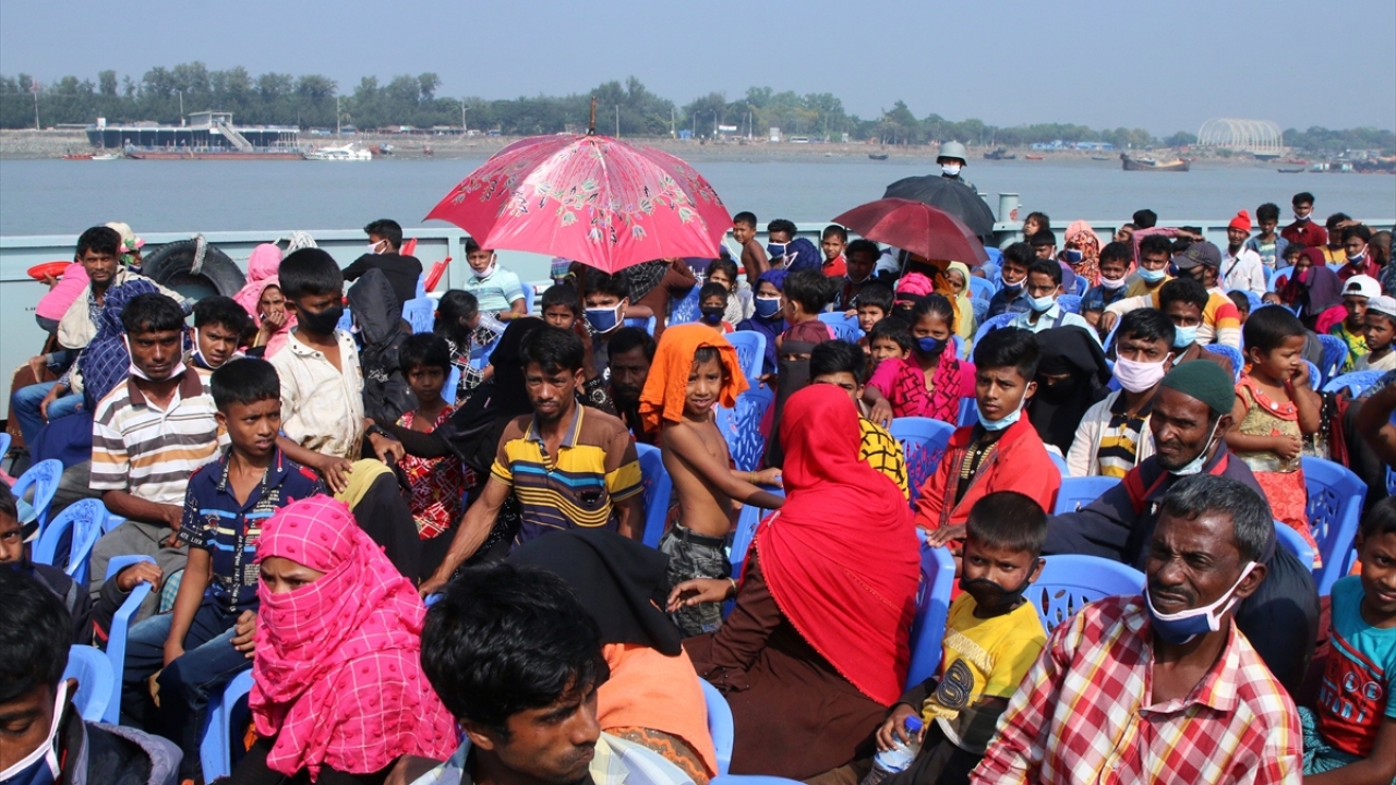 Birleşmiş Milletlere (BM) göre, Ağustos 2017`den sonra Arakan`daki baskı ve zulümden kaçıp Bangladeş`e sığınanların sayısı 900 bine ulaştı.