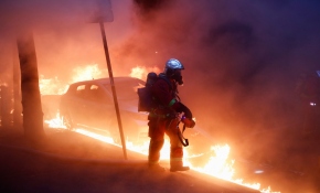 Fransa'da yeni güvenlik yasa tasarısı protestoları sürüyor