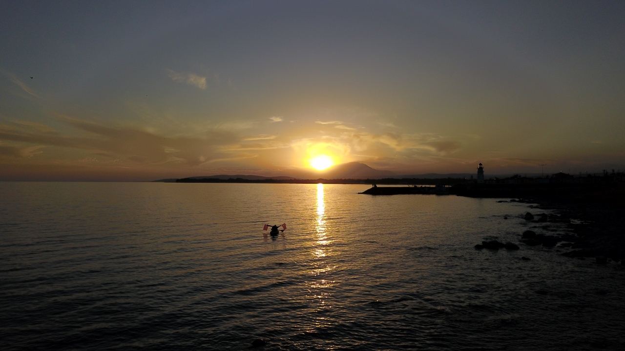 Kendine hayran bırakan gün batımı manzaralarını doğa ve fotoğraf tutkunları için vazgeçilmez güzellikler sunuyor.