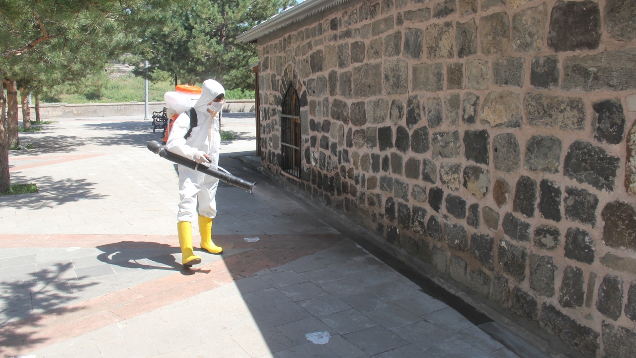 İlaçlama yapan çalışanlar kısıtlamadan muaf mı?