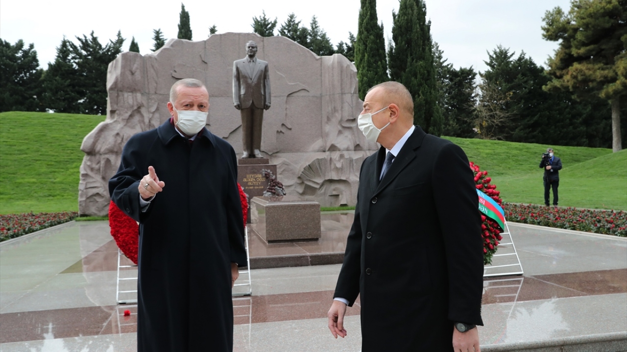 Görüşmelerin ardından iki lider, gündemi değerlendirmek üzere basın açıklaması yapacak. 