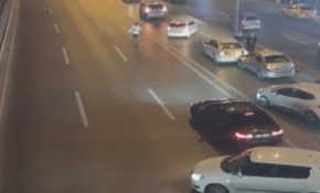 Polisi gören ceza yememek için ters yöne gitti