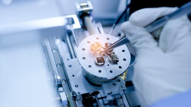 Soyuducudan izlənmək təhlükəsi – “Bütün məlumatlar Çinə ötürülür”