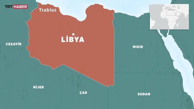 Libyada çevresinde silahlı grupların çatıştığı Zaviye petrol deposunda yangın çıktı haber görseli
