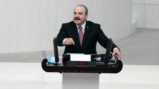 Bakan Varank: Aşıyı ben geliştirmiyorum, bilim insanları geliştiriyor