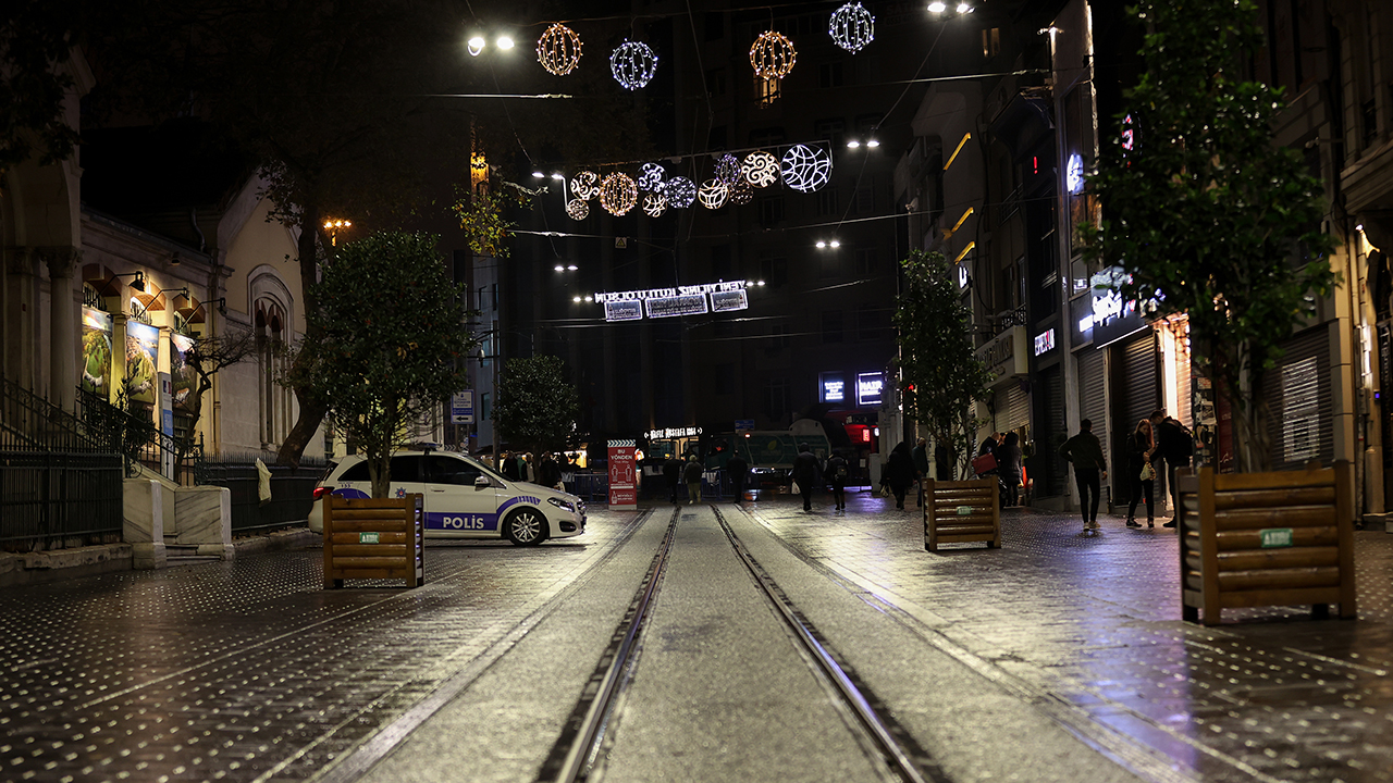 YILBAŞINDA SOKAĞA ÇIKMA KISITLAMASI