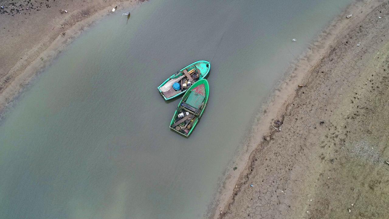 Meteoroloji Genel Müdürlüğünün yağış analizine göre ise Marmara bölgesine düşen kasım ayı yağış miktarı normaline göre yüzde 74, geçen yıl kasım ayı yağışlarına göre yüzde 36 azalma gerçekleşti.