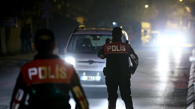Adanada çeşitli suçlardan aranan 195 kişi yakalandı