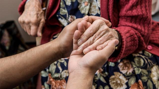 2030'da Yaşlı Nüfus Gençleri Geçecek, Yaşlı İstismarı Mağdurlarının Sayısı 320 Milyona Ulaşabilir