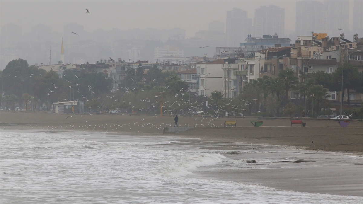 Meteoroloji Genel Müdürlüğü verilerine göre, Samsun merkez ile Tekkeköy, Ayvacık, Salıpazarı, Çarşamba ve Terme ilçelerindeki sağanağın akşama  kadar yerel kuvvetli olması öngörülüyor.