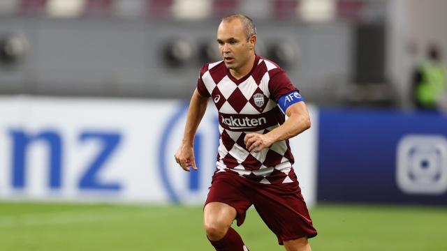 Iniesta 4 ay sahalardan uzak kalacak
