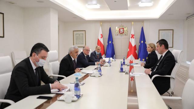 Azerbaycandan Gürcistana indirimli doğalgaz