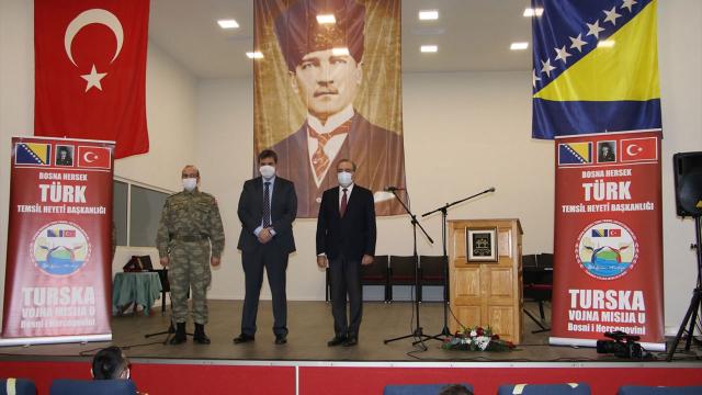 Türk askeri, Bosna Hersekte sinema ve konferans salonunu yeniledi