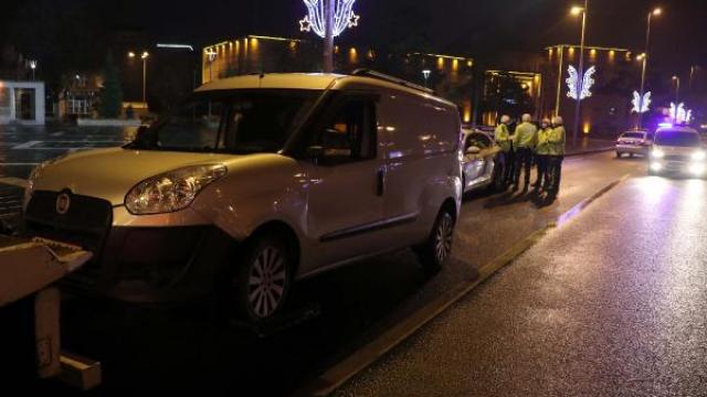 Kısıtlamayı ihlal eden ehliyetsiz sürücüye 8 bin 227 lira ceza kesildi