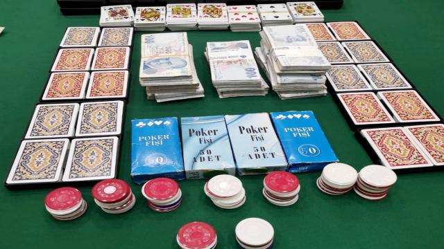 Kulübede kumar oynayan 16 kişiye 50 bin 400 lira ceza