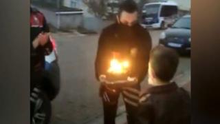 Zihinsel engelli Yiğit'e doğum gününde polisler sürpriz yaptı