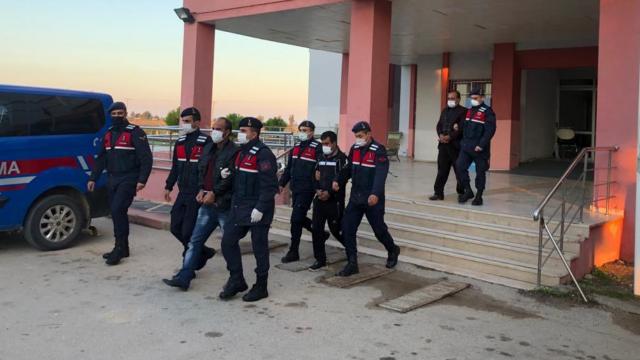 2 ilde terör örgütü PKK operasyonu: 5 gözaltı