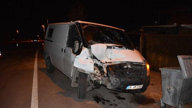 Para nakil aracı kamyonete çarptı: 1 ölü, 5 yaralı