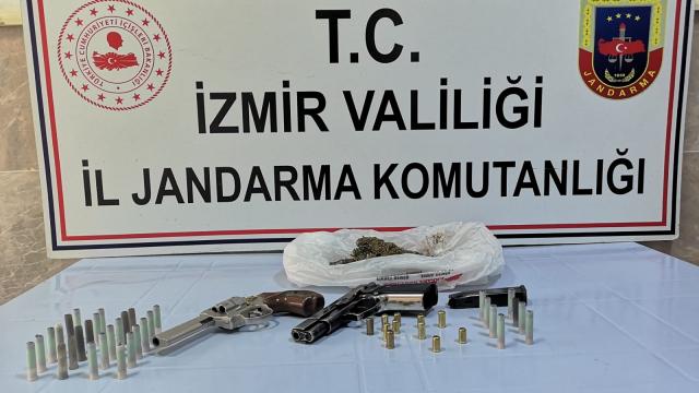 İzmir ve Muğlada zehir tacirlerine operasyon