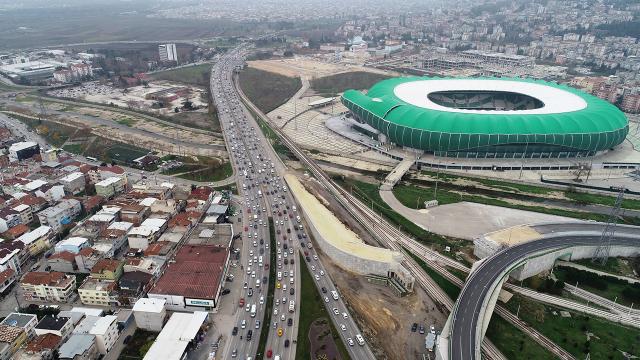 Bursada kısıtlama öncesi trafikte büyük artış