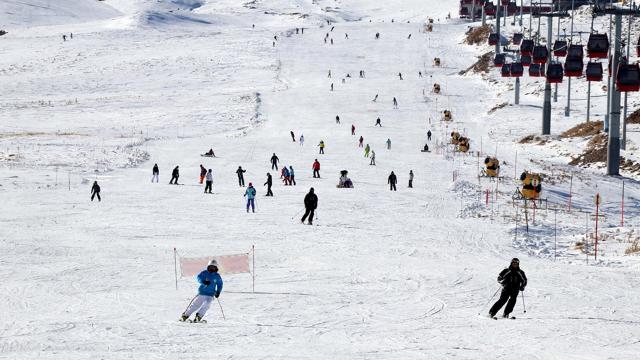 Erciyes Kayak Merkezi yurt içi ve dışından ilgi görüyor
