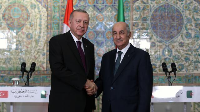 Cumhurbaşkanı Erdoğan ve Cezayirli mevkidaşı telefonda görüştü