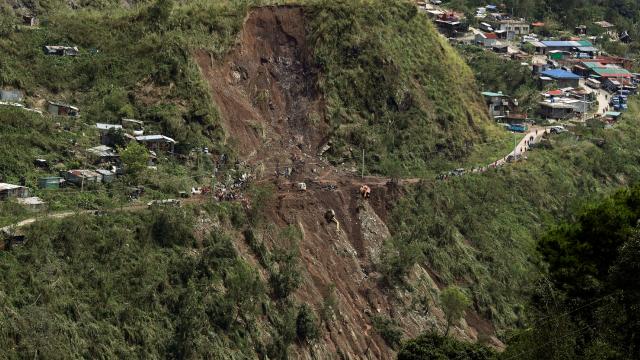 Filipinlerde sel ve heyelanlarda 8 kişi hayatını kaybetti