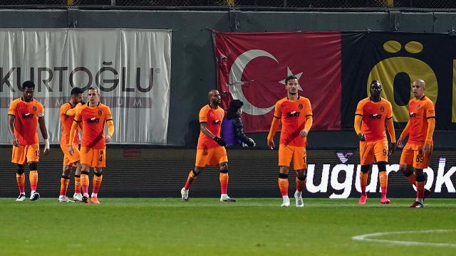 Galatasaray 7 resmi maç sonra kaybetti