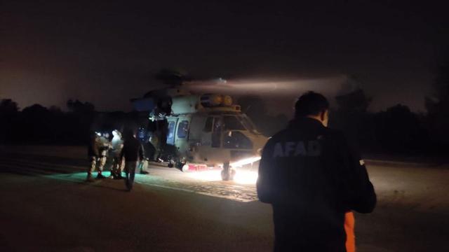 Dağda mahsur kaldı, 7 saat sonra helikopterle kurtarıldı