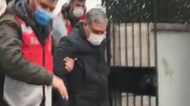 13 yıldır çalıştığı iş yerinden 1 milyon dolar çaldı