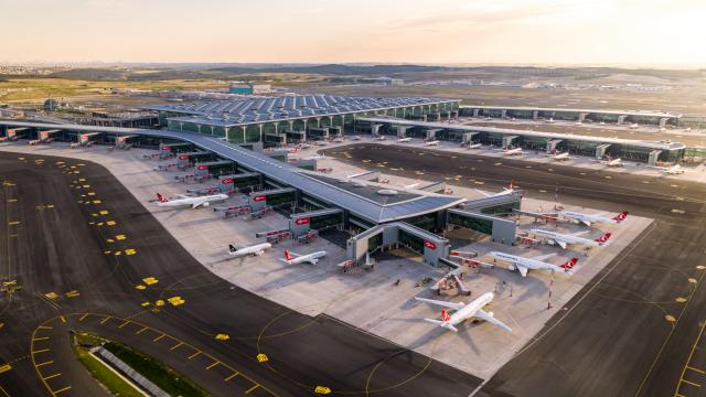 İstanbul Havalimanı 604 uçuşla Avrupada zirveyi koruyor