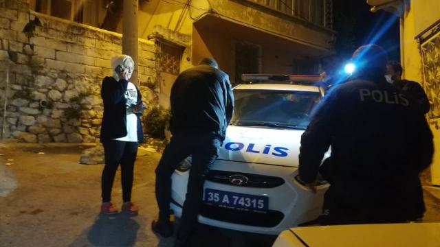 Polisin kovaladığı sürücü araçtaki 2 kadını bırakıp kaçtı