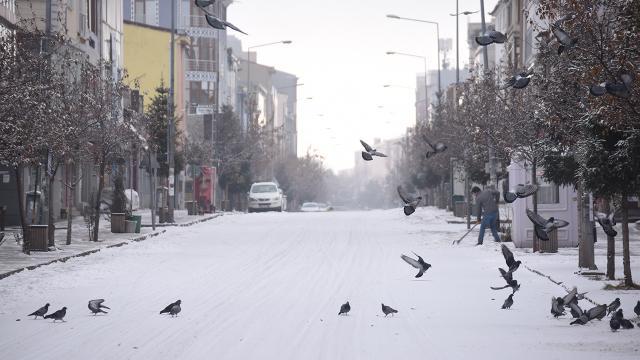 Yurdun doğusu beyaz örtü ile kaplandı