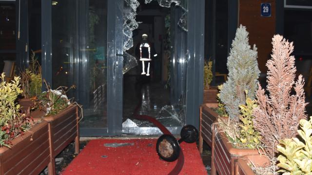 Ankarada bir kafe kundaklandı: 6 gözaltı