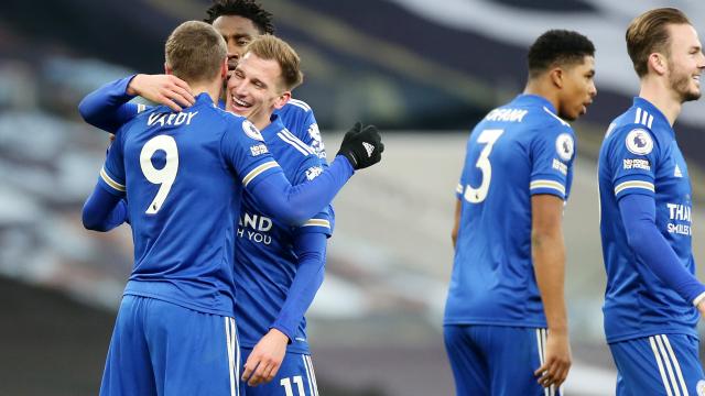 Leicester City Premier Ligde ikinciliğe yükseldi