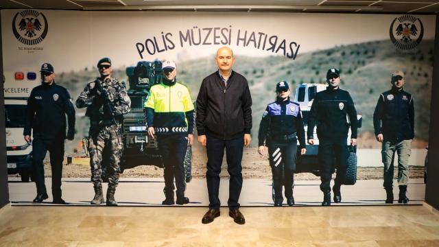 Bakan Soylu Polis Müzesini ziyaret etti