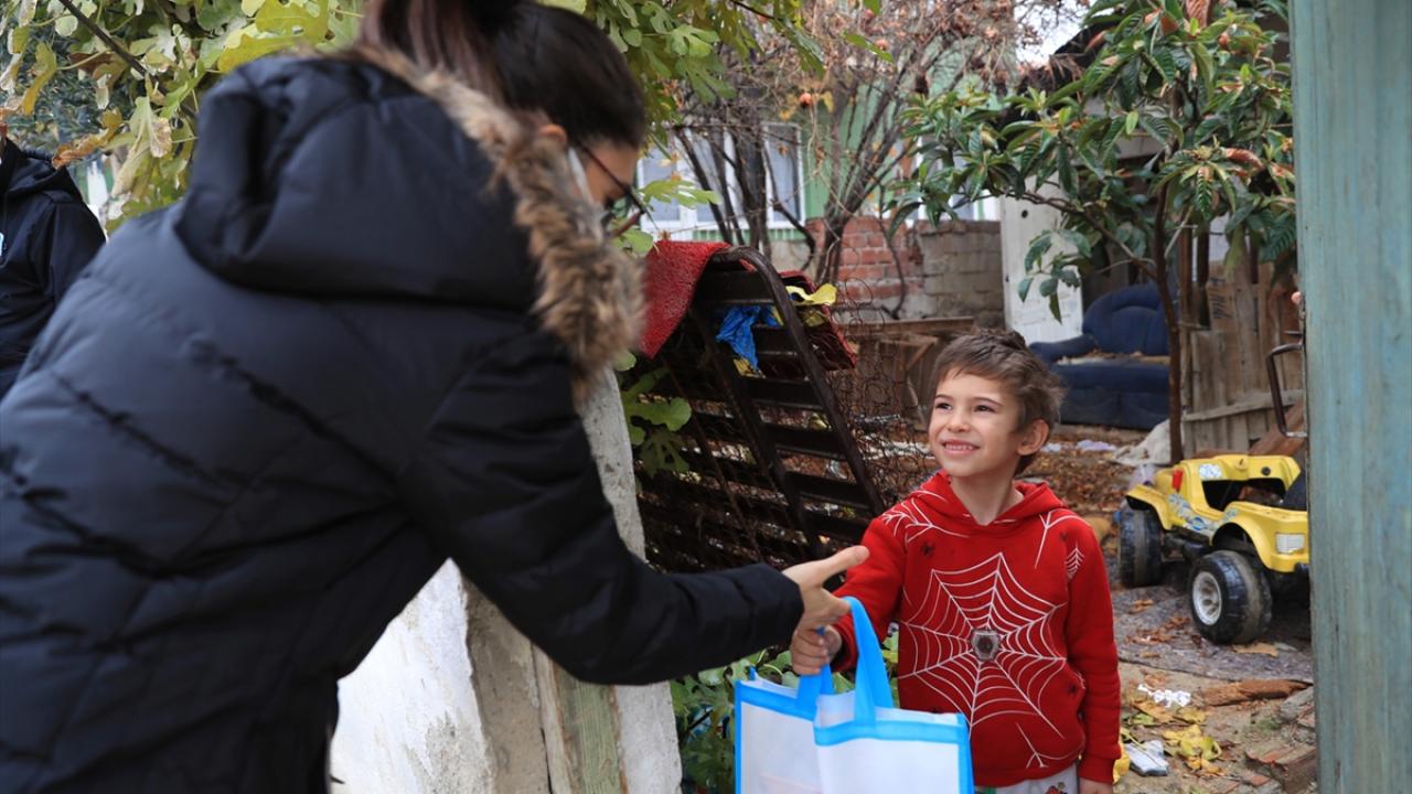 Belediyeden yapılan açıklamaya göre, Belediye Meclisinin aldığı karar gereği, İlçe Milli Eğitim Müdürlüğünün belirlediği 2 bin öğrenci için harekete geçildi.