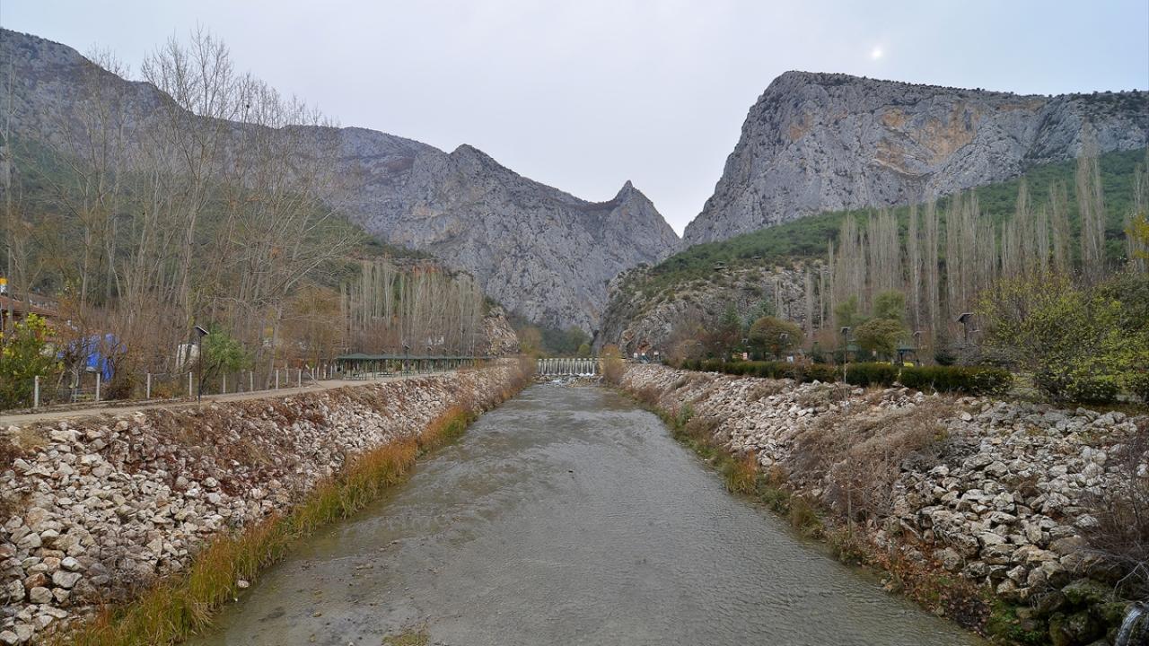 "Platformun sonuna geldiğinizde Anadolu`nun en büyük Kibele kabartmasına ulaşıyorsunuz"