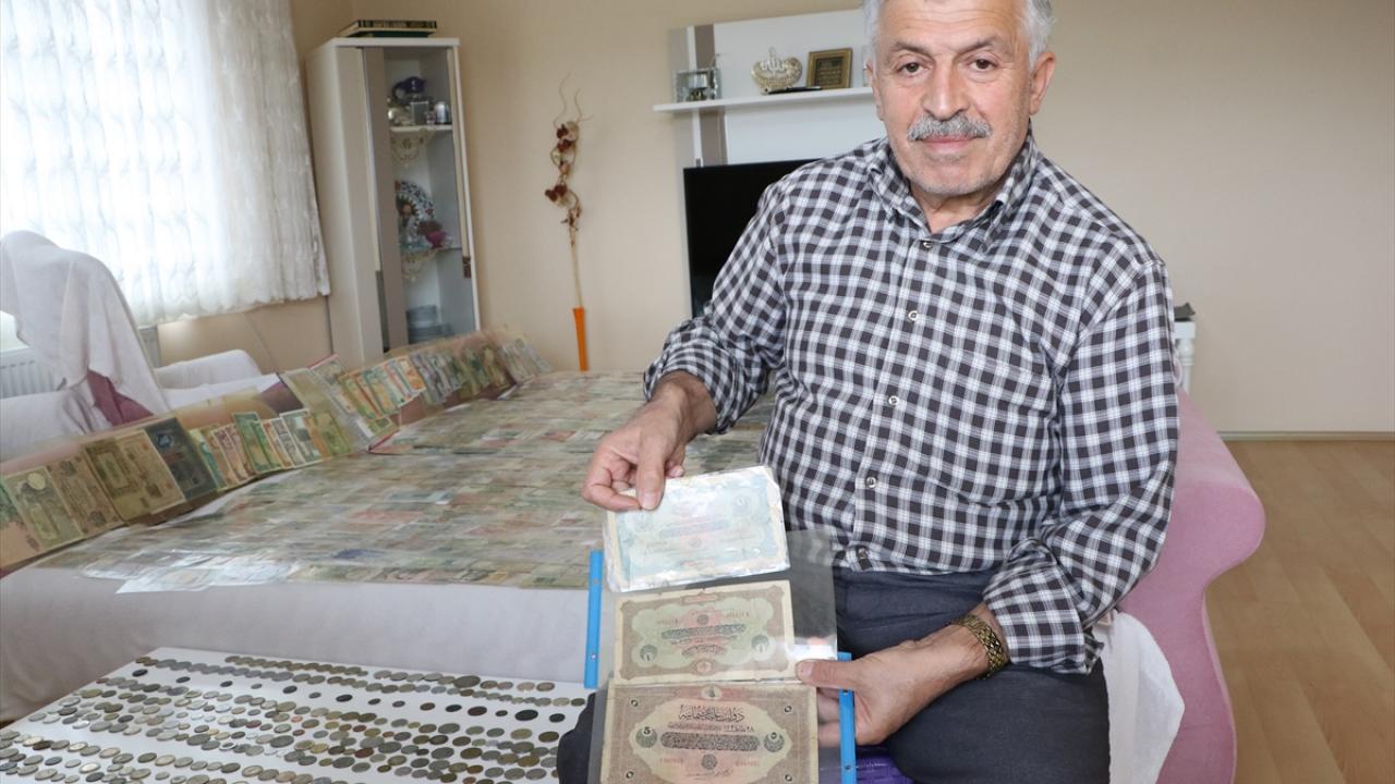 Şükrü Honaz, Cumhuriyetin kurulmasından önce kullanılan kağıt paraların da bulunduğu en eskisinin tarihi 120 yıldan fazla olan banknotlarının bulunduğunu söyledi.