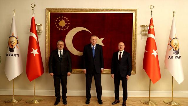 AK Parti Bursa İl Başkanlığında görev değişimi