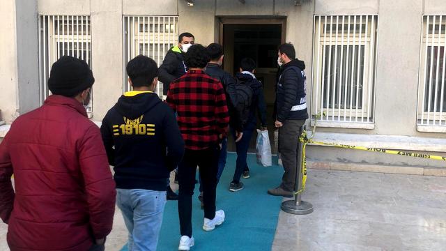 Kırklarelinde 6 düzensiz göçmen yakalandı
