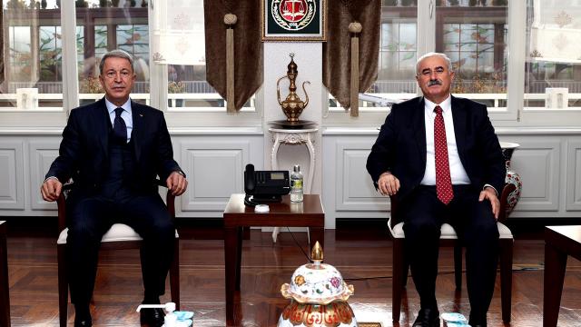 Bakan Akar, Yargıtay Başkanı ve Yargıtay Cumhuriyet Başsavcısını ziyaret etti