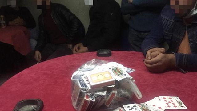 Kumar oynayanlara suçüstü: 53 bin lira ceza kesildi