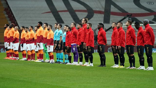 Galatasarayda dört, Göztepede beş değişiklik
