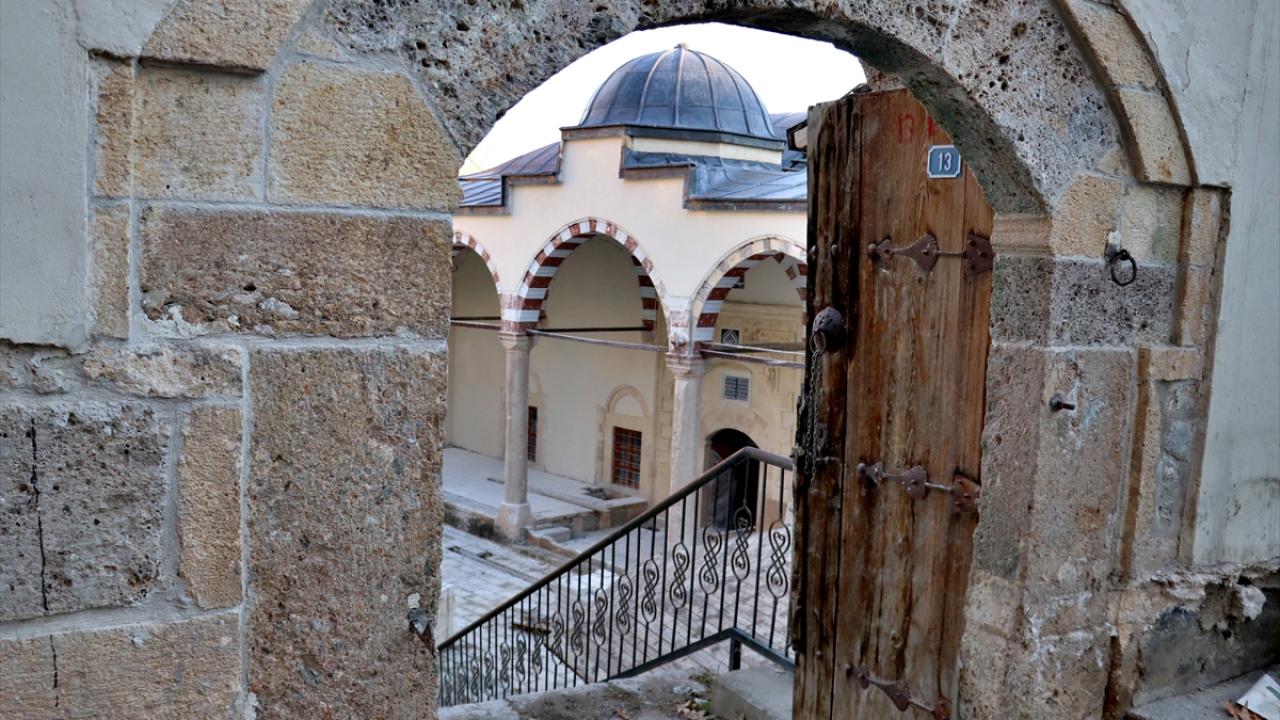 Bölgedeki nadir yapılardan biri