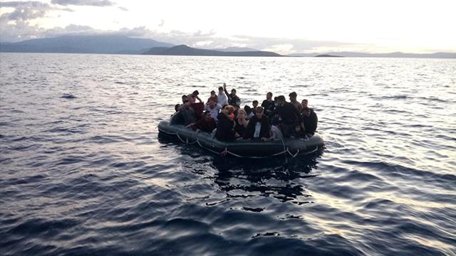 Akdenizdeki tekne kazasında 100 düzensiz göçmen hayatını kaybetti