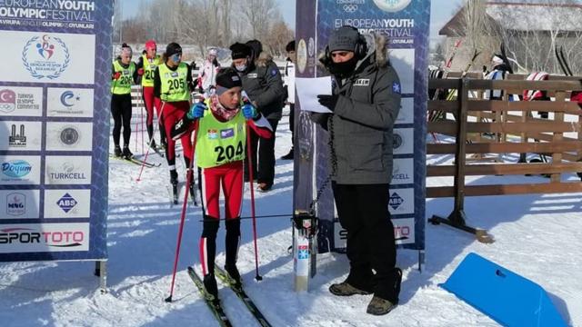 Kayaklı Koşu Uluslararası FIS Yarışması Erzurumda başladı