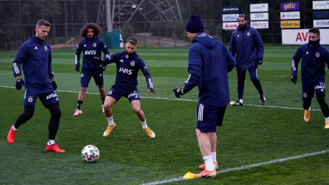 Fenerbahçede koronavirüs alarmı