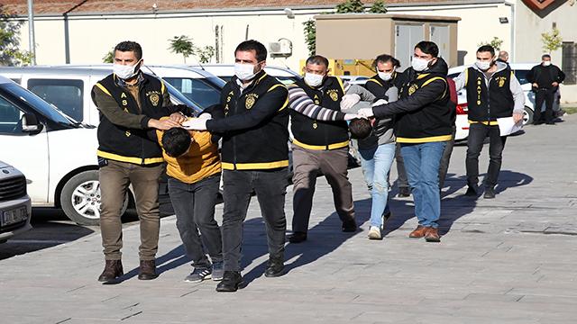 Adanada polise ateş eden 4 kişi tutuklandı