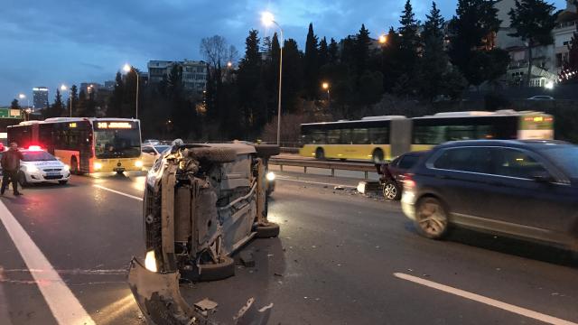 15 Temmuz Şehitler Köprüsünde trafik kazası meydana geldi